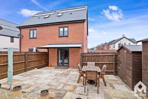 Photo 11- click for photo gallery